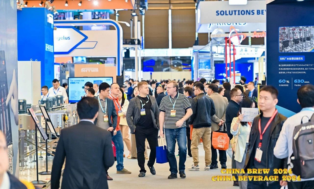 本年度再次亮相酒飲大展，雷茨磁浮冷水機（熱泵）等深受酒飲行業青睞！